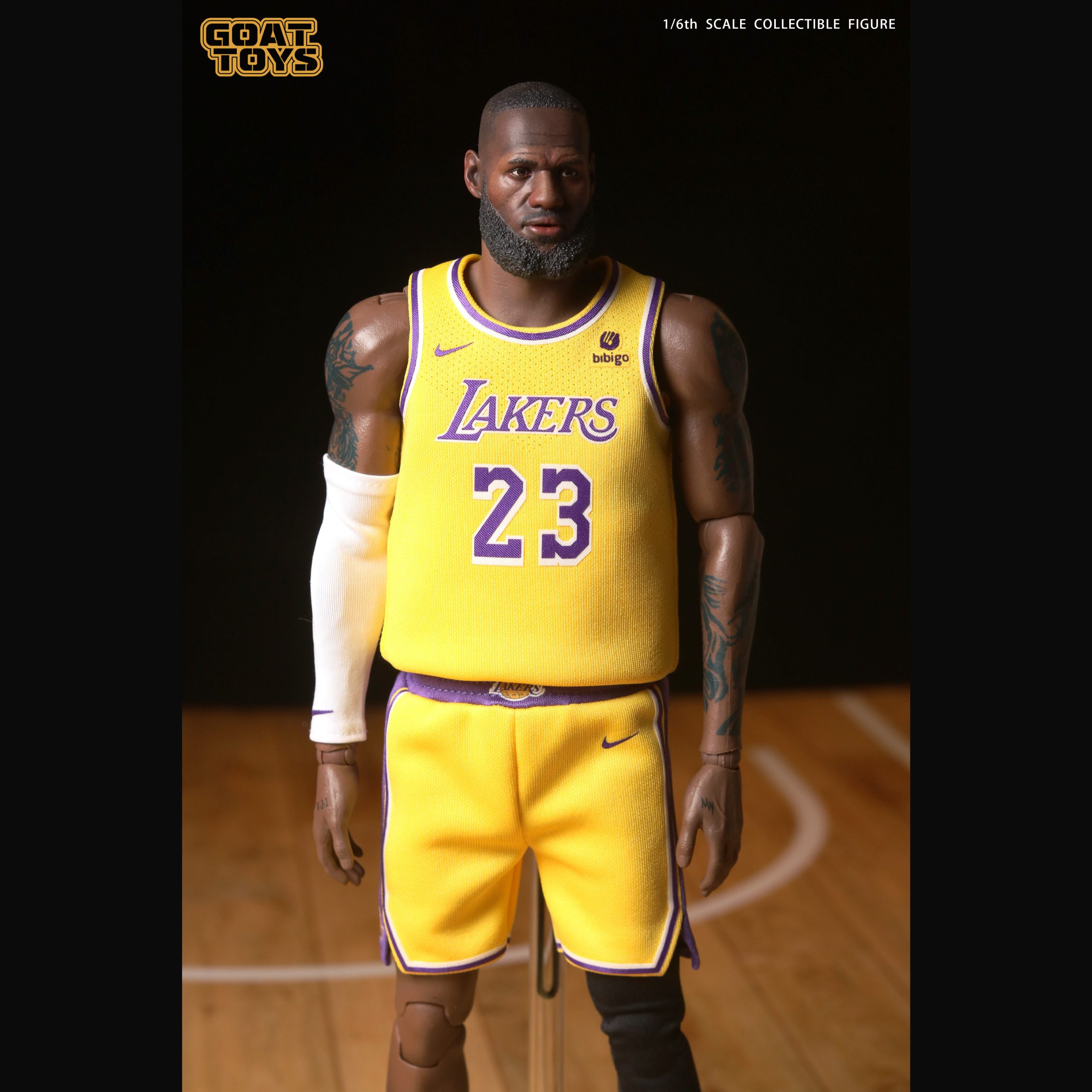 NBA  LeBRON JAMES 8枚セット 81EgGXDVzrL._UF350,350_QL80_.jpg